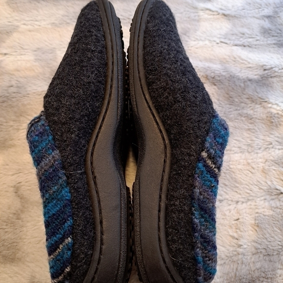 Acorn Wool Hood Back Slippers   Size 5/6 - Picture 6 of 9